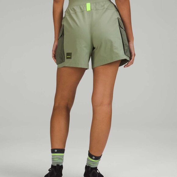 Lululemon Multi-Pocket Cargo High-Rise Hiking Short in Laurel Green - Picture 5 of 7